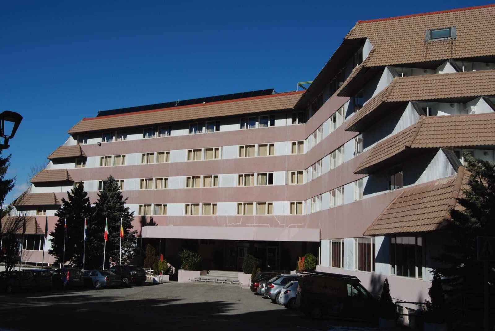 Alp Hotel La Masella Eksteriør bilde